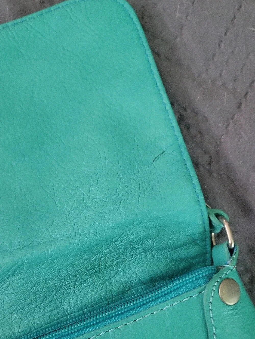 Vera Pelle Turquoise Leather Crossbody Bag
